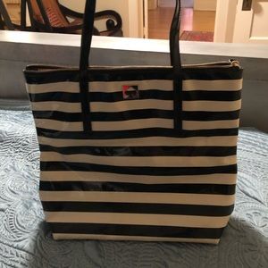 Black and white striped Kate spade tote BRAND new!